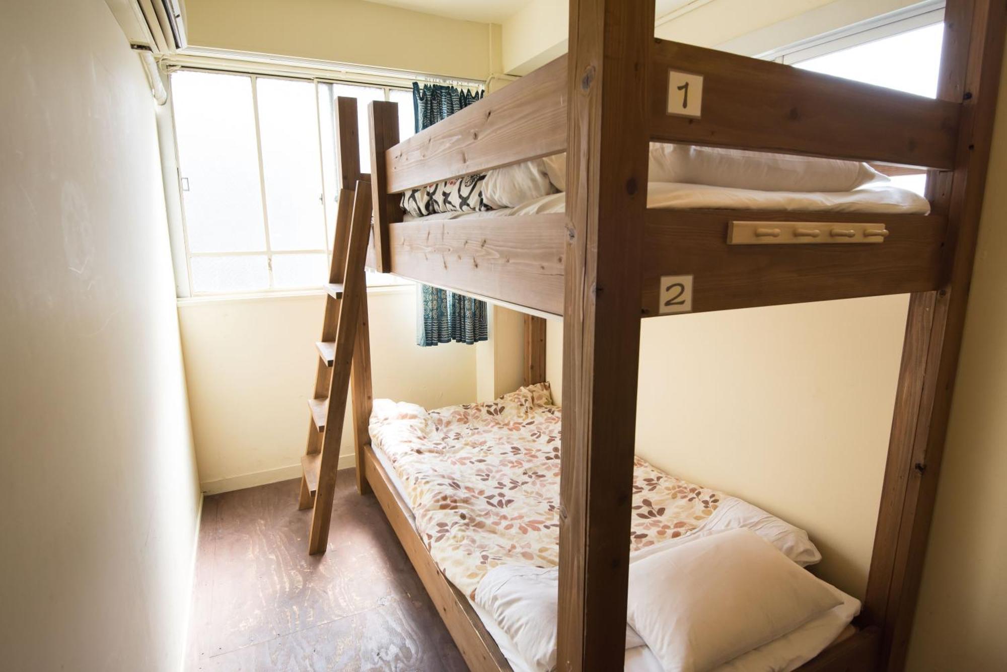 Hostel Q Oszaka Szoba fotó