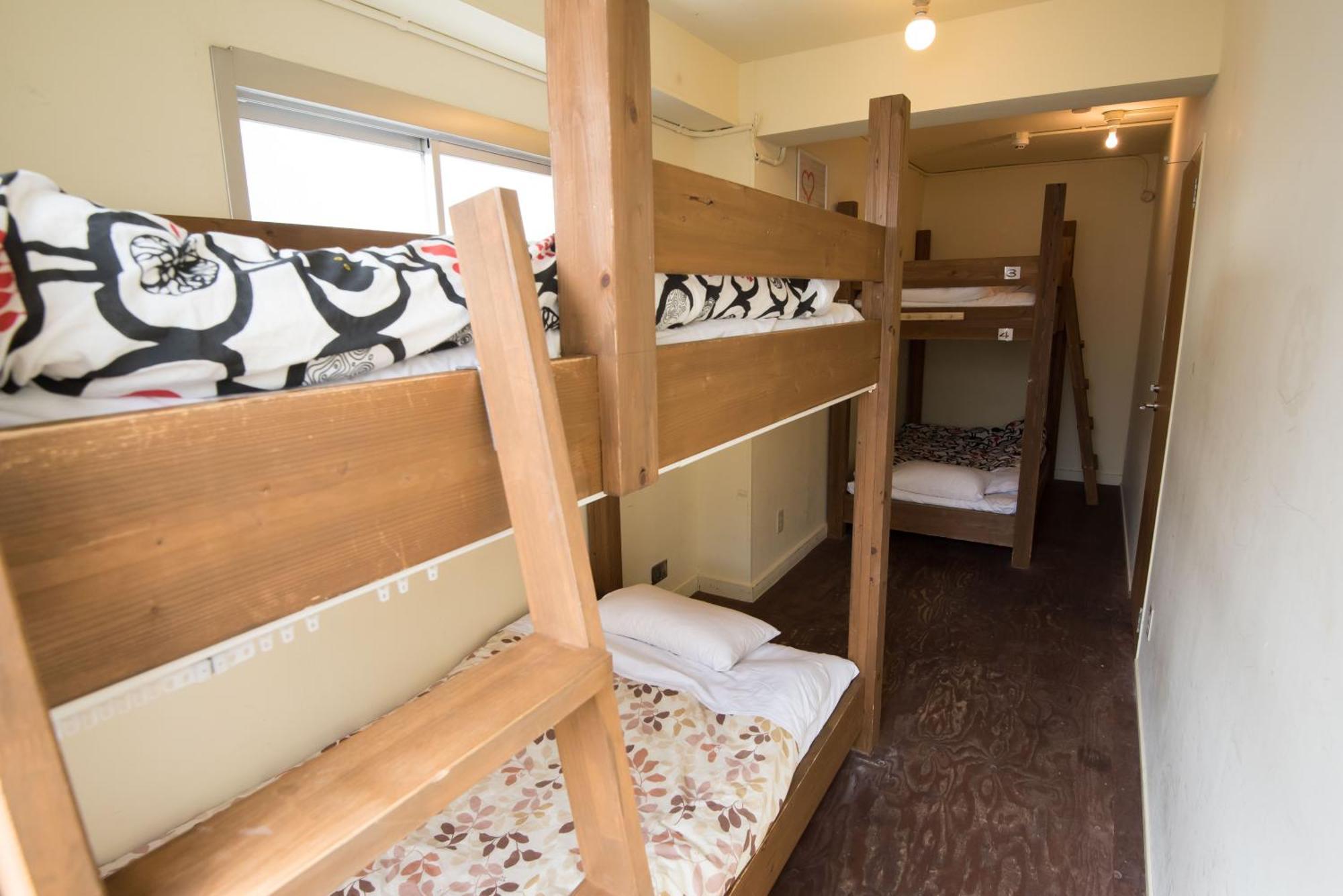 Hostel Q Oszaka Szoba fotó