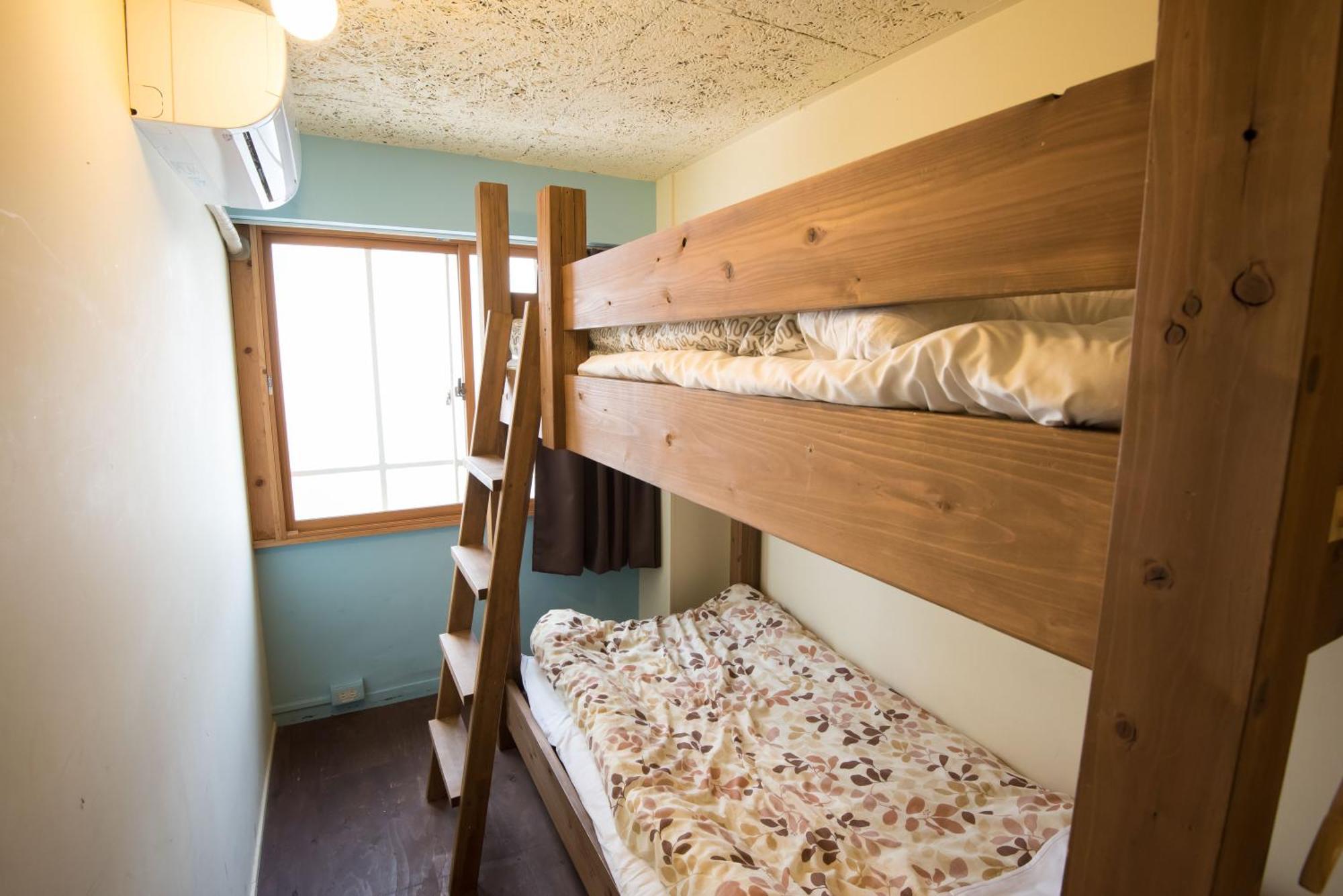 Hostel Q Oszaka Szoba fotó